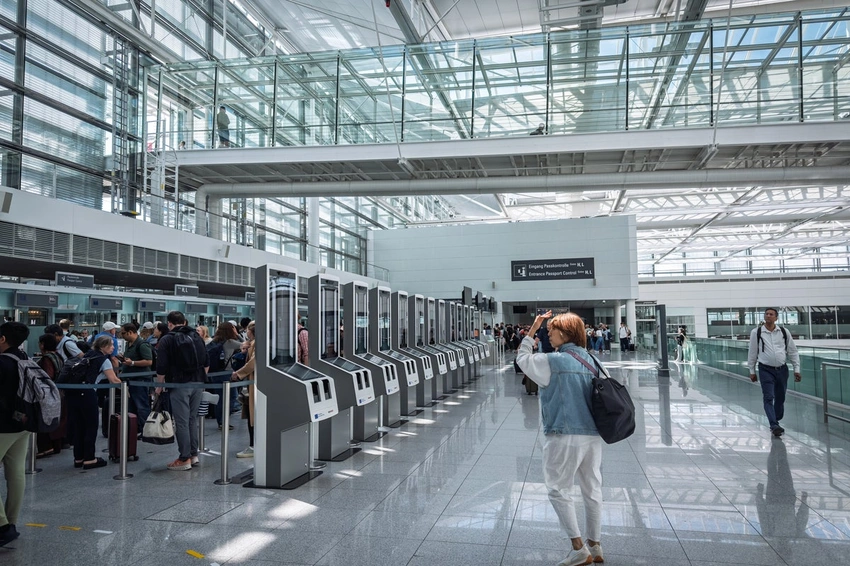 EU Airport Chaos Feared: Ryanair Warns of Summer Delays & Fingerprint Checks