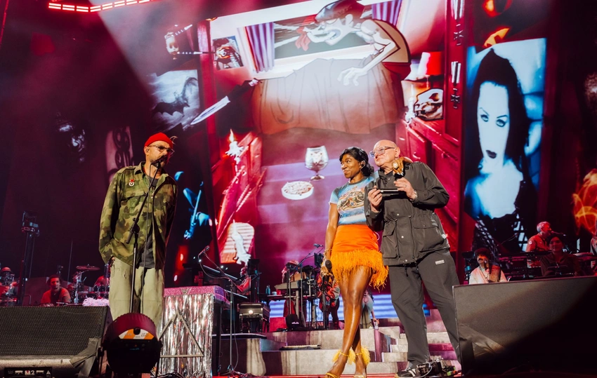 Gorillaz Stun London with Star-Studded Hi-Tech Mini-Festival!