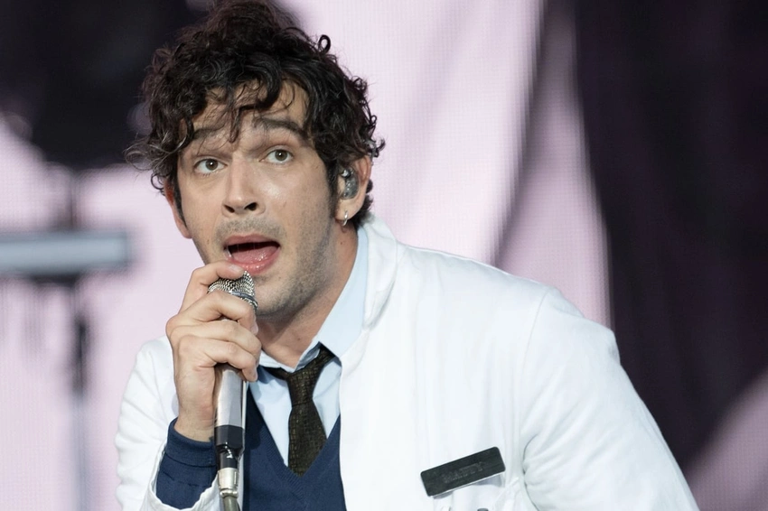 Matty Healy & Gabbriette Tie Knot in LA! 💍 After 2-Year Engagement