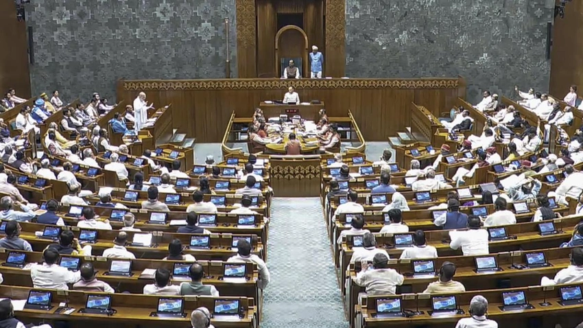 New Bill: Insulting Vande Mataram Could Soon Be a Crime! 🇮🇳