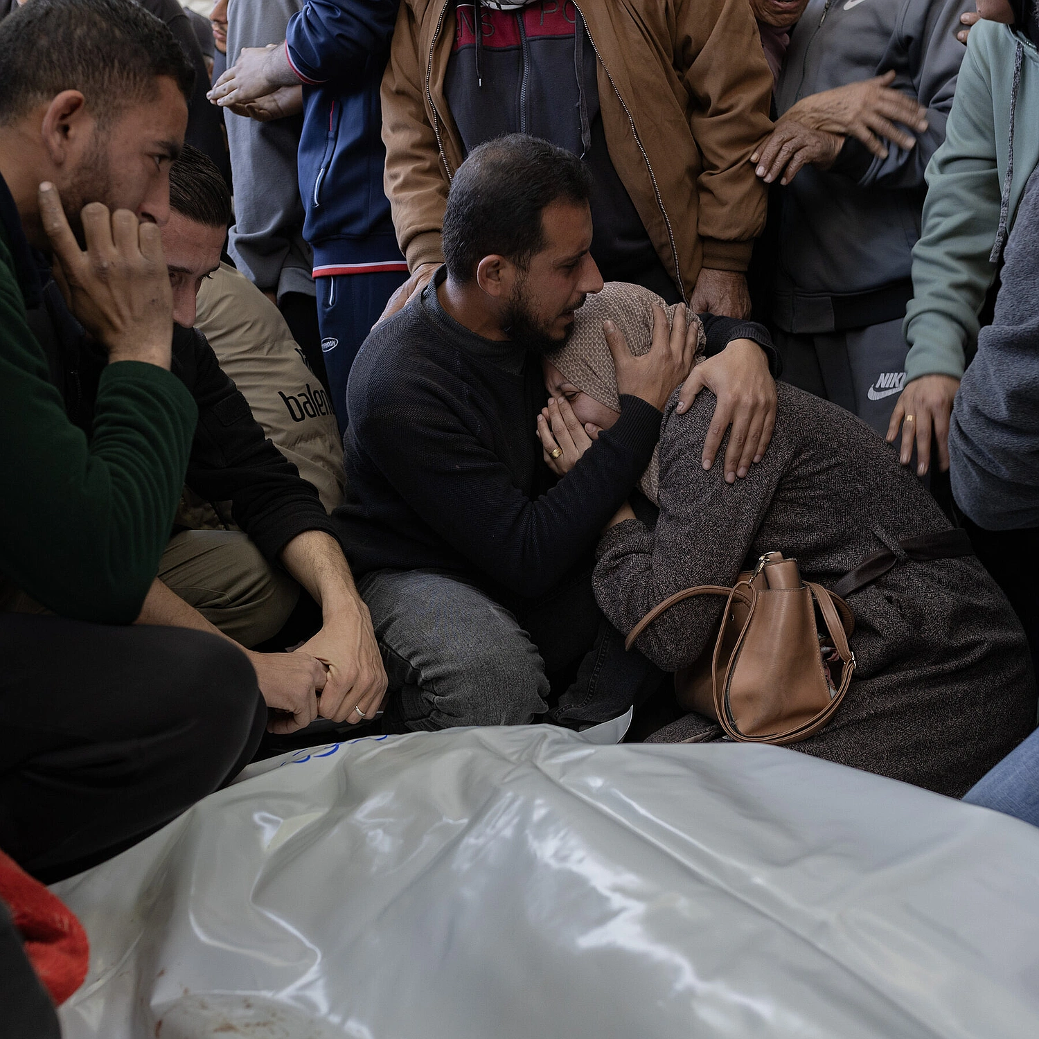Gaza Strikes Kill Dozens as Ceasefire Tensions Rise