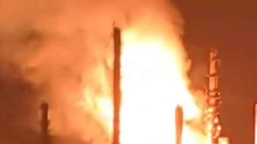 Geelong refinery blaze sparks fuel shortage fears