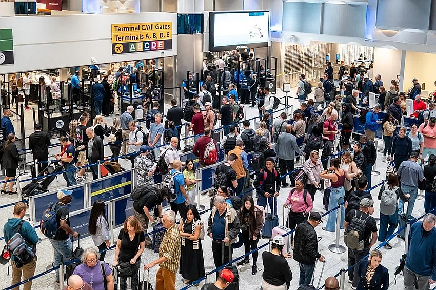 US Flights Grounded as Shutdown Triggers Widespread Delay Chaos