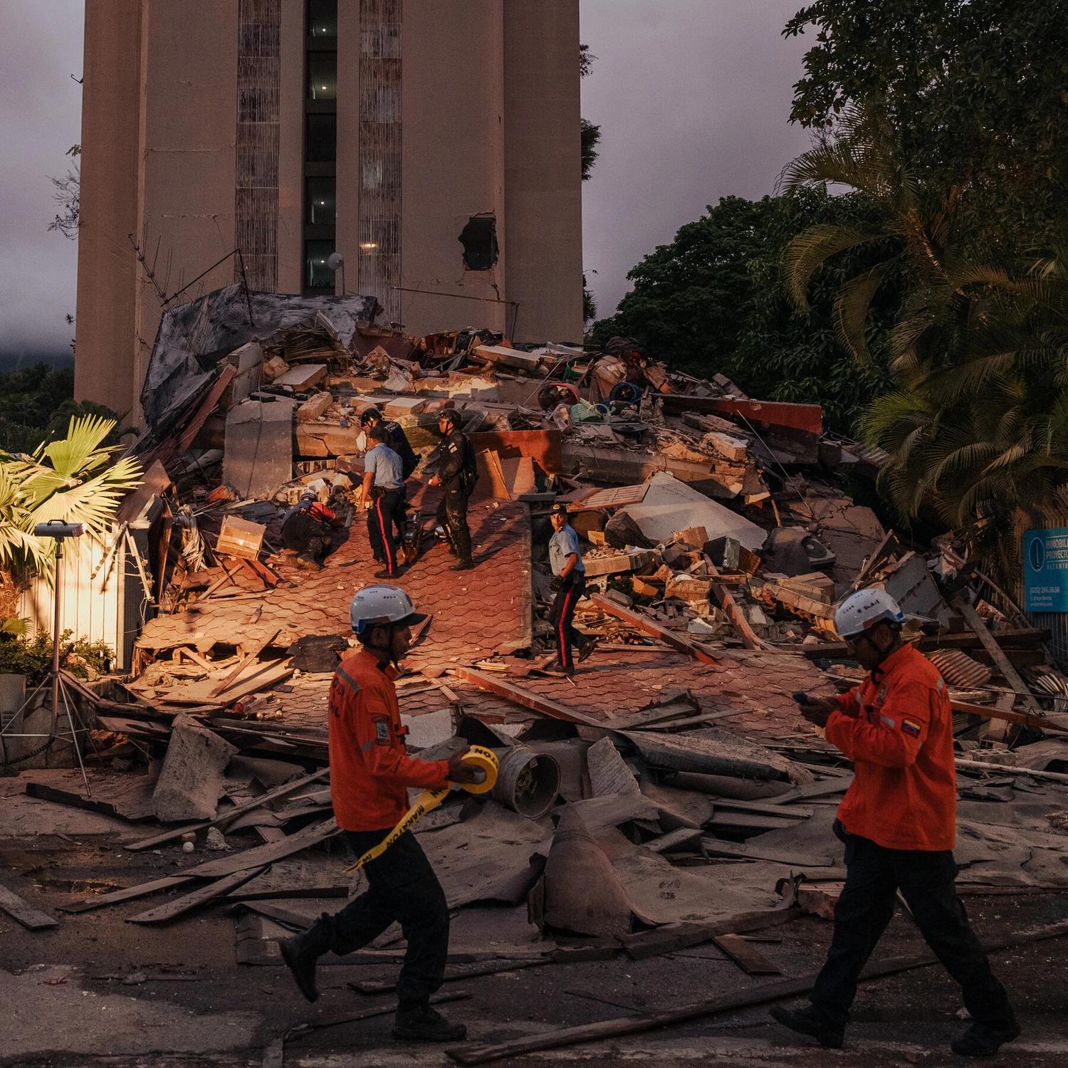 US, Neighbors Rush Aid to Quake-Hit Venezuela as Dozens Die 💔