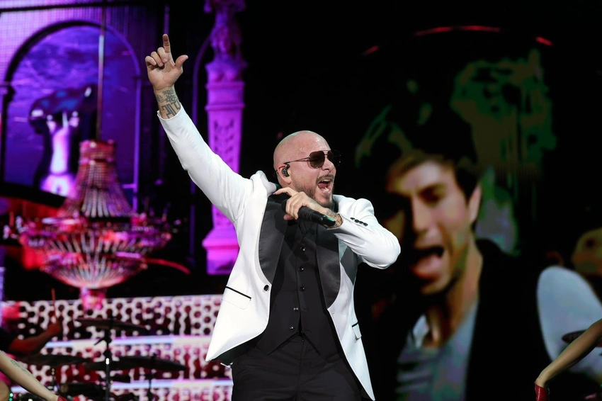 Pitbull Aims for Bald Cap World Record at London's BST Hyde Park!