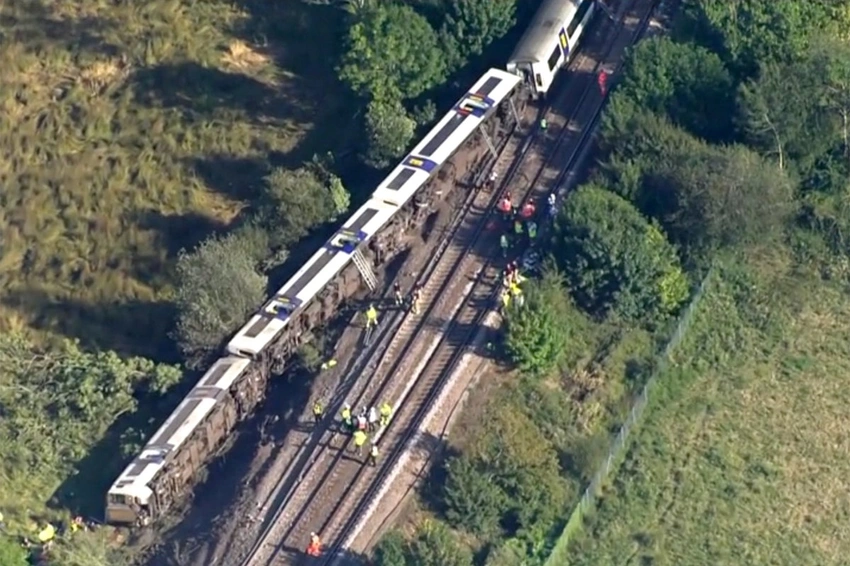 Train Chaos in East Sussex: 20 Injured as Carriages Topple Near Lewes!