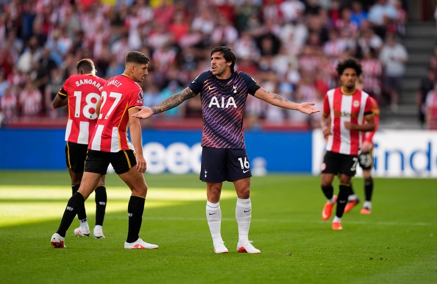Brentford Stuns Spurs 3-0! Sangare Shines, Tonali's Debut Nightmare ⚽🔥