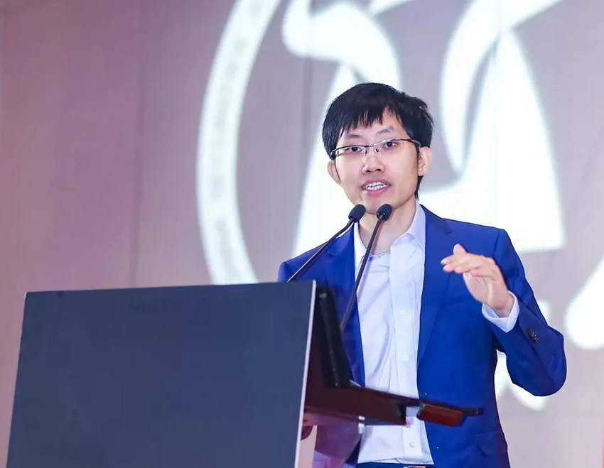 AI Wunderkind Liang Wenfeng Debuts on China’s 100 Richest List