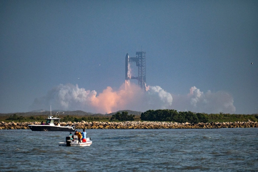 Texas Residents Sue SpaceX Over Sonic Booms, Claim Damaged Homes