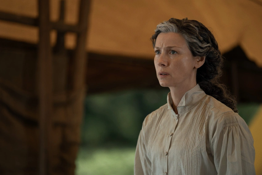 Outlander Finale: Final Sex Scene, Pilot Callback, Door Still Open