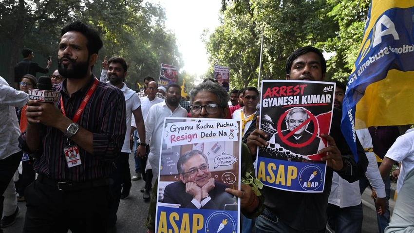 Delhi Rocked: Protests Demand CEC Gyanesh Kumar's Removal & SIR Halt!