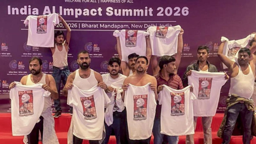 Shirtless Youth Congress Protest at Delhi AI Summit Sparks Clash