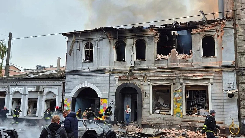 Russia launches strikes across Ukraine, killing six and seizing two villages