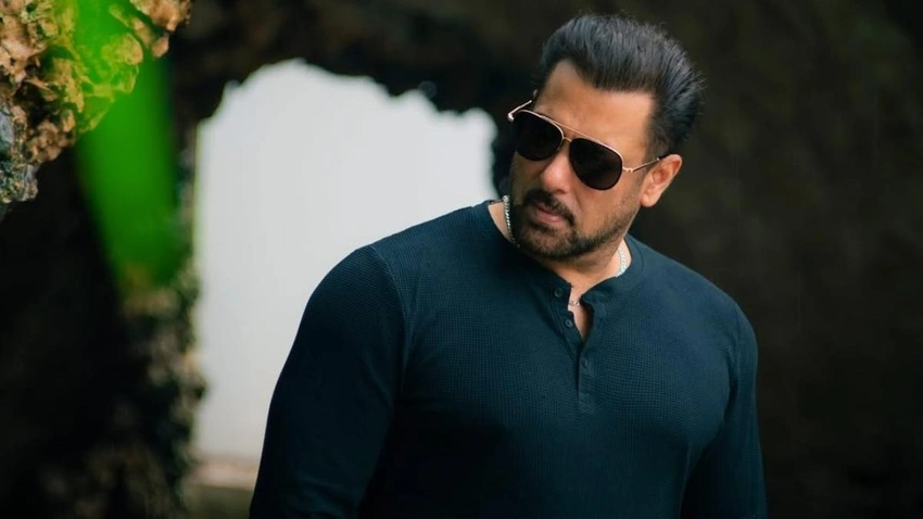 Salman Khan Celebrates 60th Birthday with Dad Salim at Panvel Farmhouse