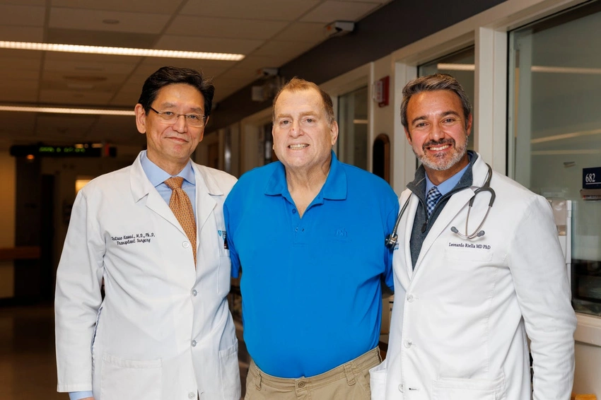 World First! Pig Kidney Keeps Patient Alive for 9 Months Before Human Transplant