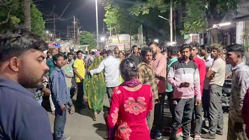 15 Labourers Die as Van Overturns on Indore-Ahmedabad Highway in Dhar