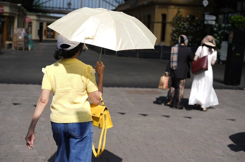 UK Heatwave: When Will It End? Met Office Forecasts Big Temperature Drop!