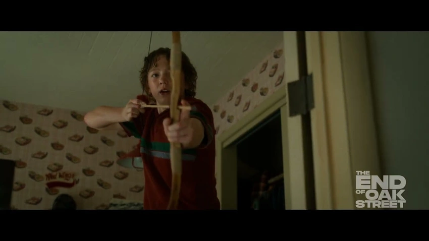 "The End of Oak Street" Hits Theaters! Your Next Must-See Sci-Fi Thriller!