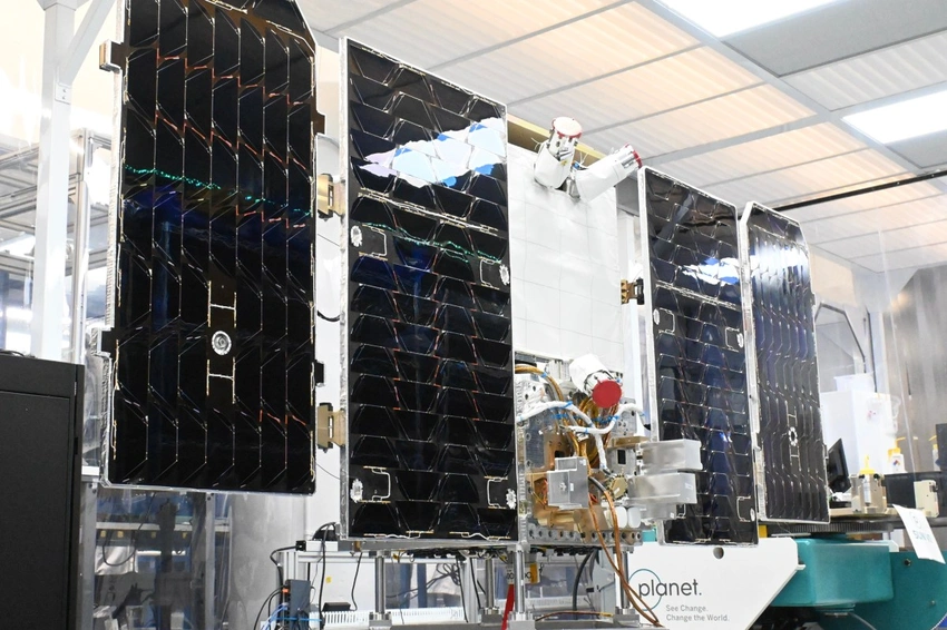 Google's Space Data Center Dream Takes Off! 🚀 But Starship Needs 1,800 Launches...