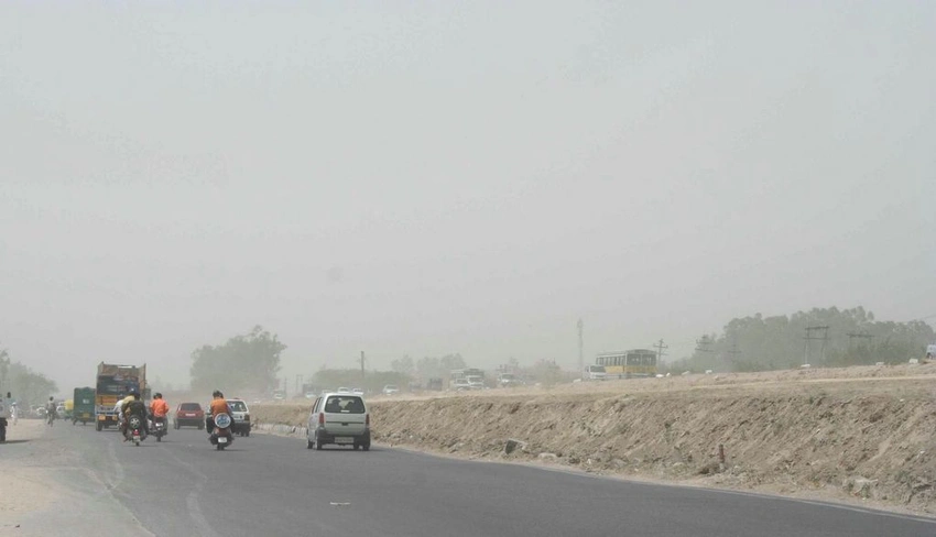 Why Does India Always Look Dusty in Pictures?