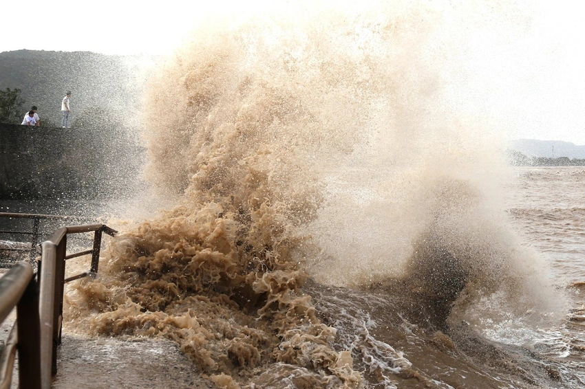 Typhoon Bavi Batters Eastern China: Millions Evacuated!