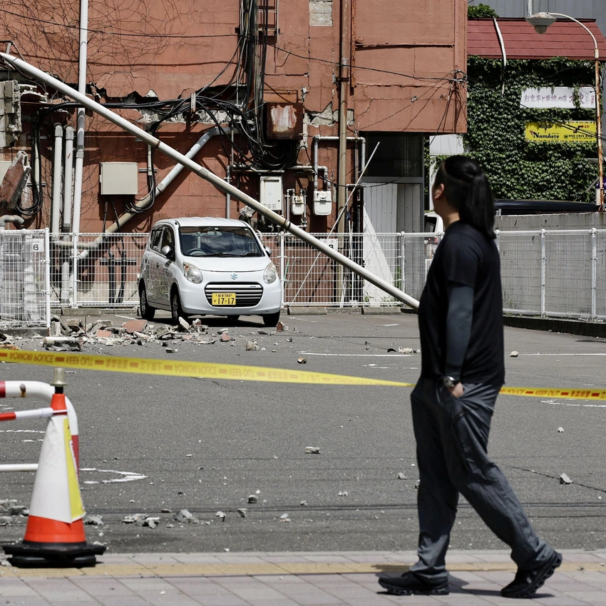 Venezuela Devastated: US Rushes Aid, Airport Closed Amid Deadly Quakes!
