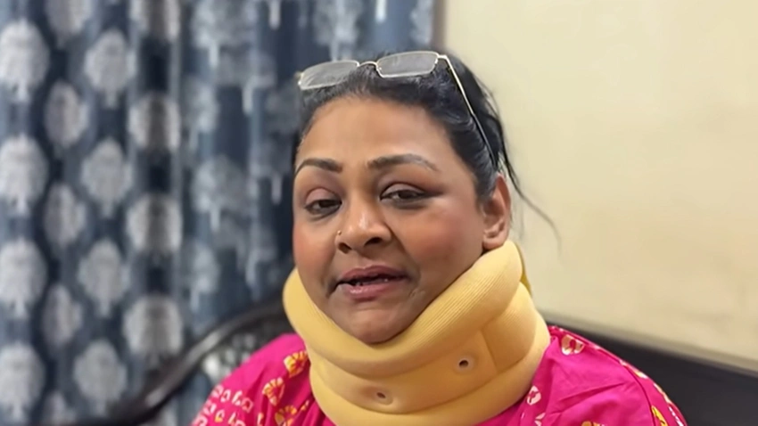 Your Phone Might Be Costing You Rs 3 Lakh and a Titanium Neck!