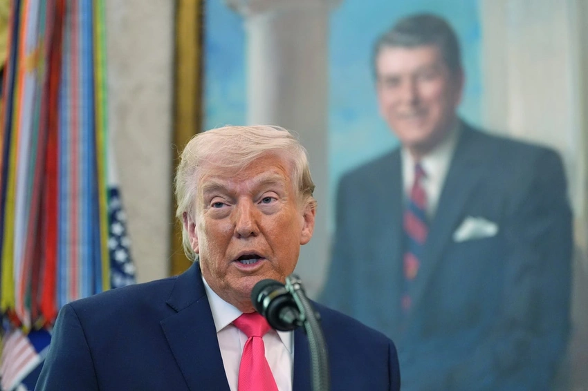 Houston Airport Becomes Symbol of Shutdown’s Toll on Travel