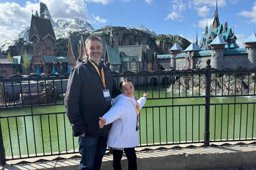 Celebrities Welcome World of Frozen at Paris Disneyland's New Adventure World