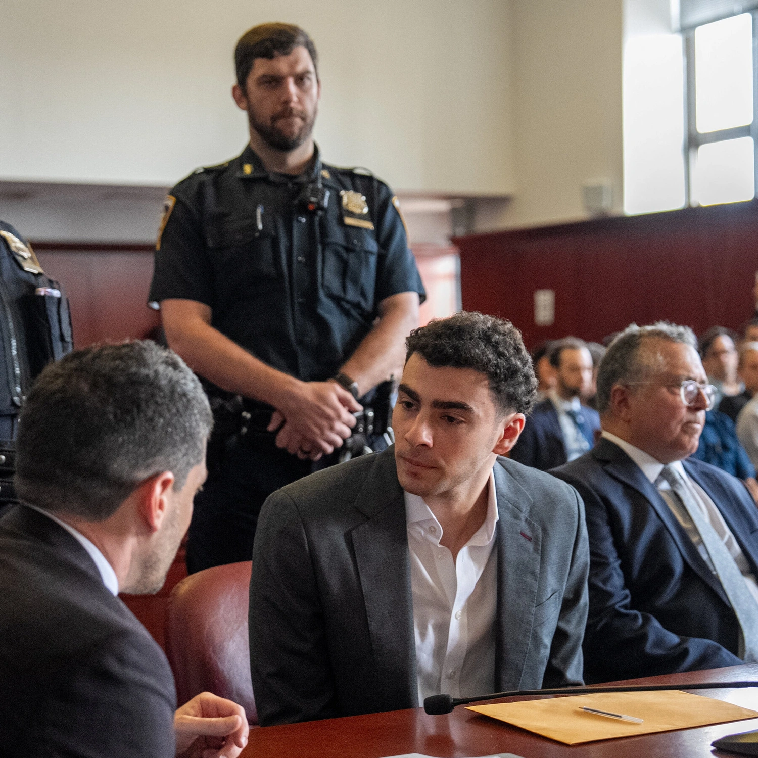 🚨 BREAKING: Luigi Mangione Eyeing Plea Deal in CEO Killing Case!