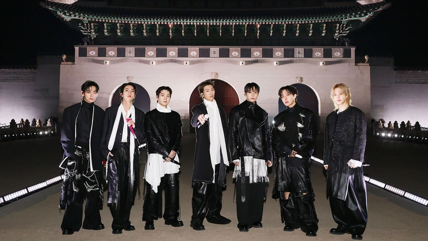 Seoul's Style Takeover: Why Gen-Z is Obsessed with K-Fashion