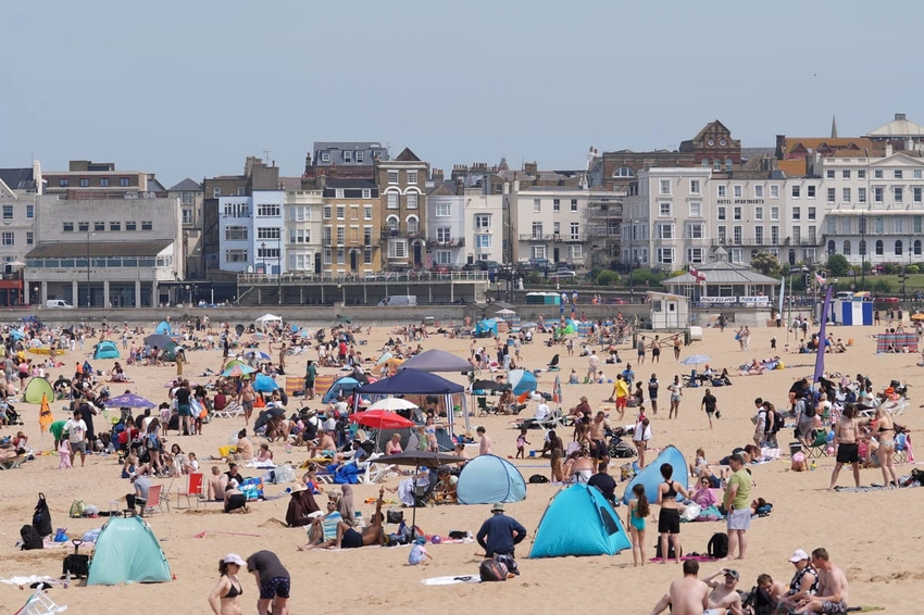 UK Braces for Heatwave: Temperatures to Soar to 30C Next Week!