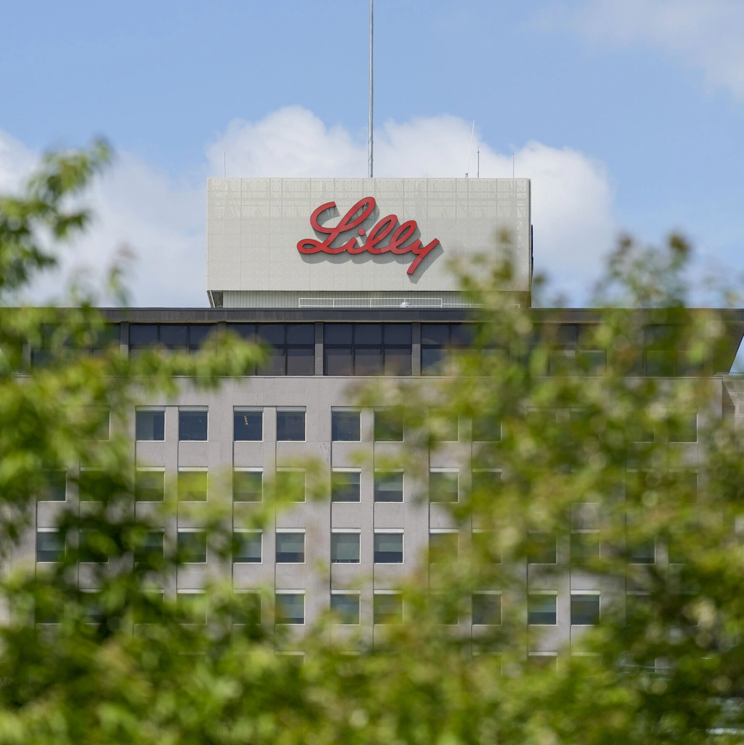 Eli Lilly's New Weight Loss Drug Hits Massive 30% Weight Loss Milestone