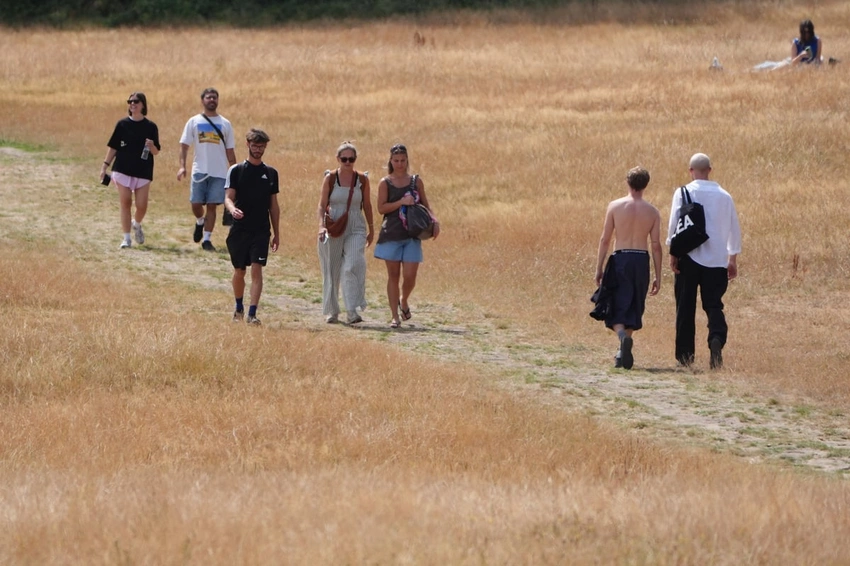 UK Braces for Fifth Heatwave: 36C Scorcher & Drought Deepens!