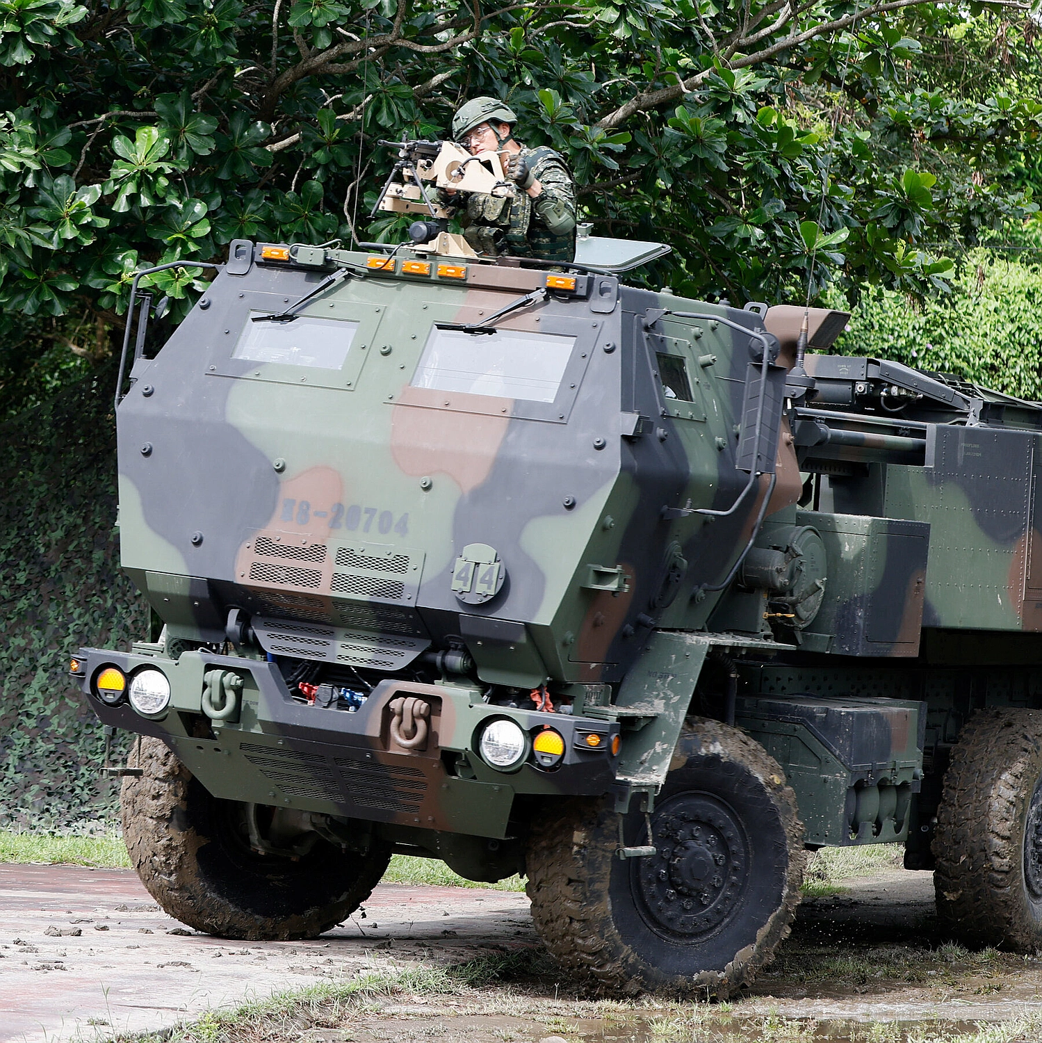 US approves $11B arms sale to Taiwan, sparking Beijing fury