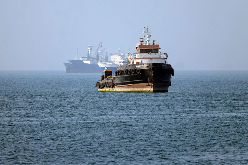 US & Iran Trade Strikes, Jeopardizing Fragile Peace Deal in Hormuz