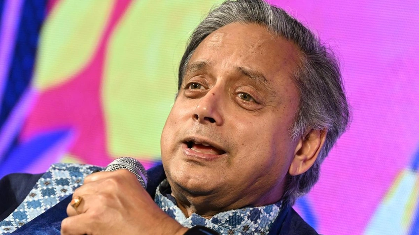 Tharoor: Not Pro-BJP, But Pro-Government on Some Issues — Unity Talks Ahead of Kerala Polls