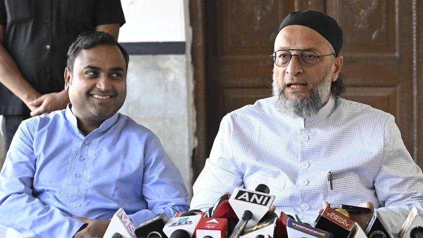Owaisi Celebrates 125-Seat Maharashtra Victory, Denies BJP Tie-Up
