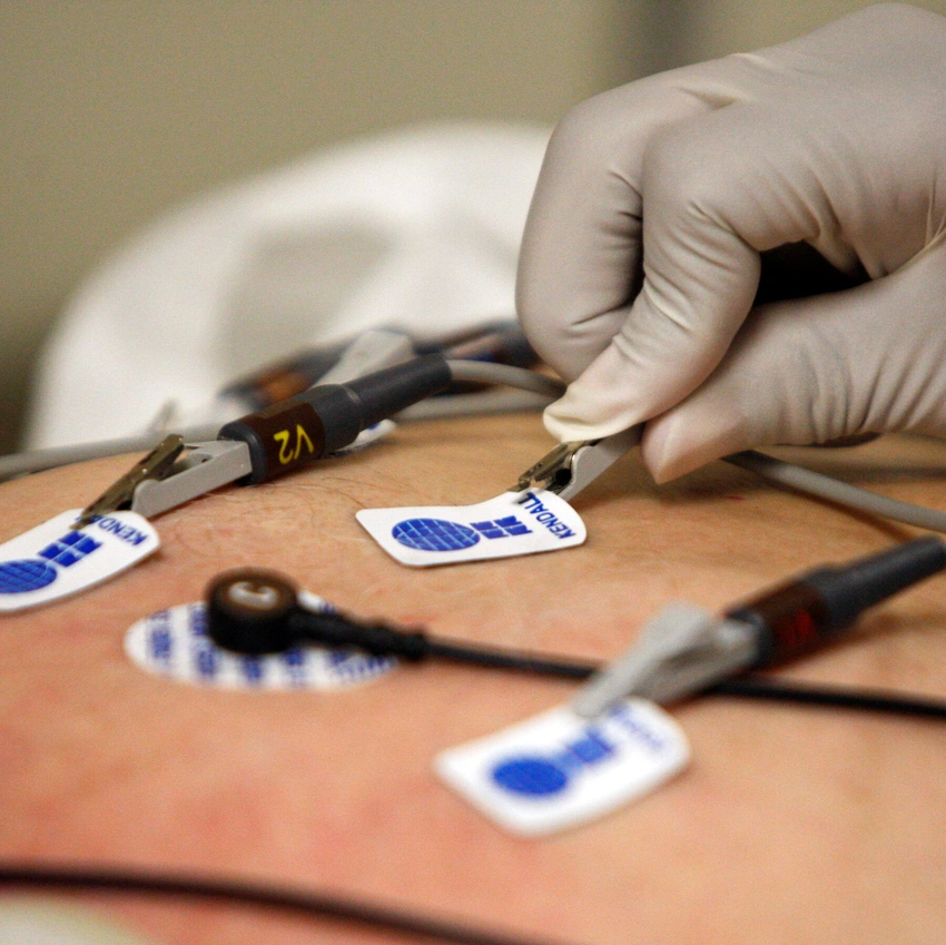 AI: Medical Marvel or Robotic Replacement? Unpacking the Diagnostic Revolution