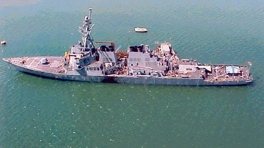 First non-Iranian tanker crosses Strait of Hormuz with AIS on