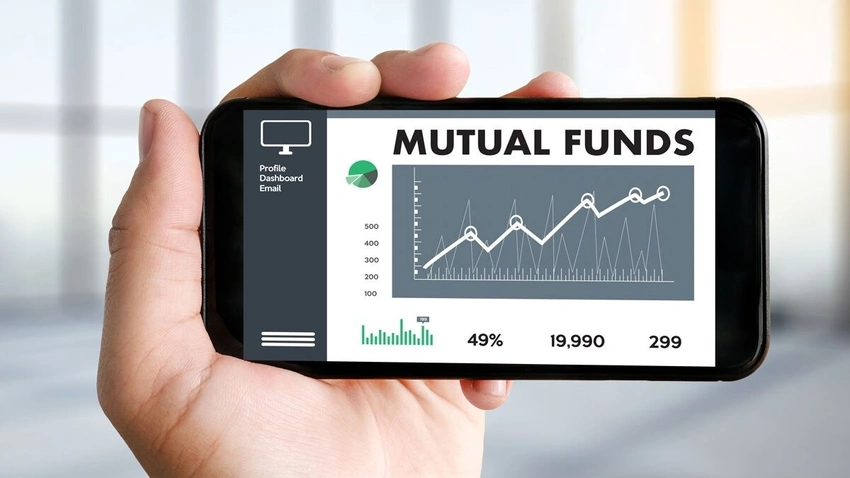 Why Are Indian Mutual Funds Halting International SIPs? SEBI Cap Explained!