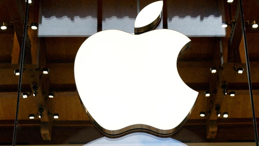 Apple's Chip Predicament: Lobbying US for Blacklisted Chinese Supplier