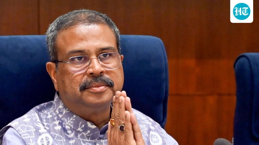 BJP MP's Daughter Sparks Row with Post on Pradhan's Resignation!
