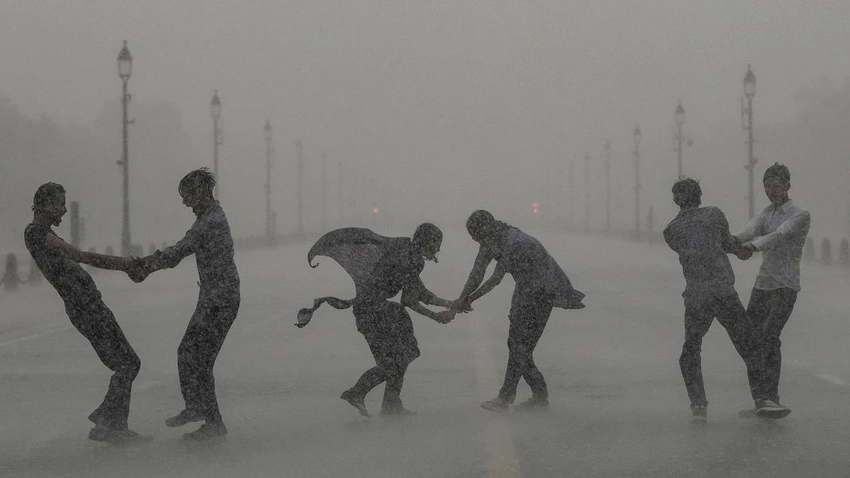 Delhi Rains Chaos! Red/Orange Alerts Issued, Flights Diverted