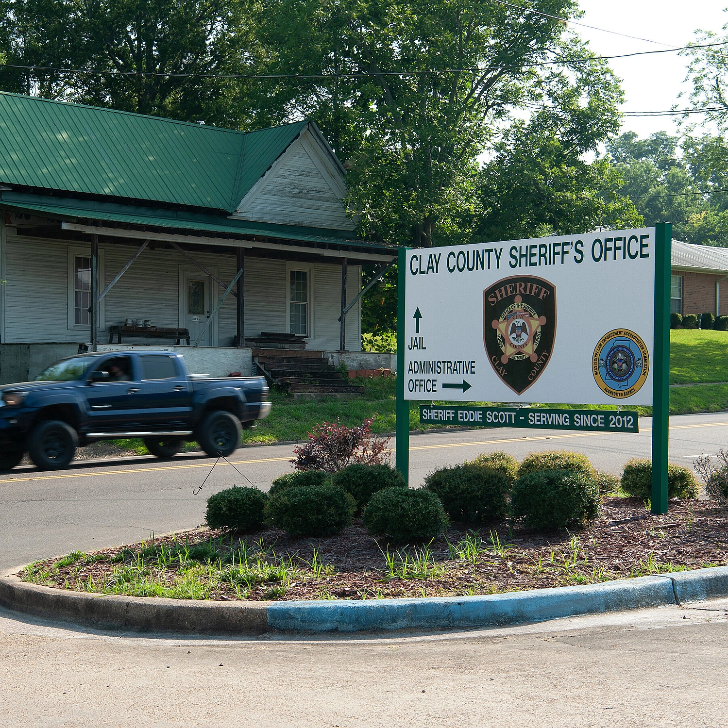 Six Die in Mississippi Mass Shooting; Suspect in Custody