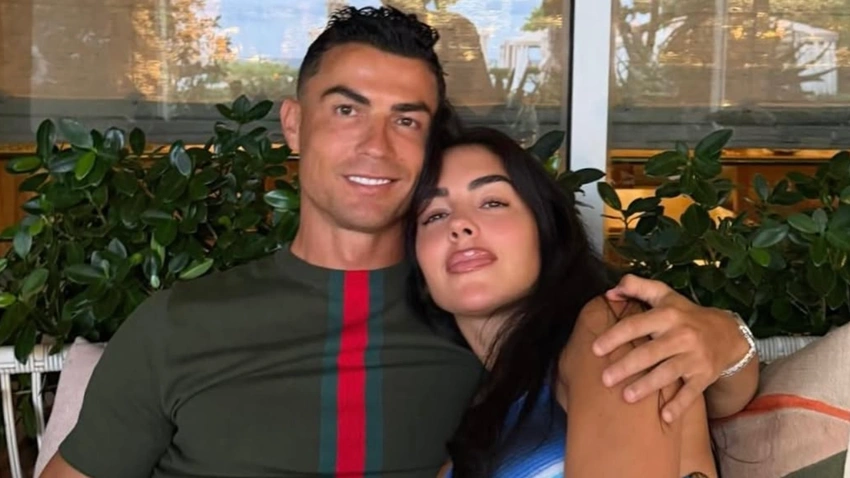 Cristiano Ronaldo & Georgina Rodriguez Tie the Knot in Intimate Portugal Ceremony! 💍