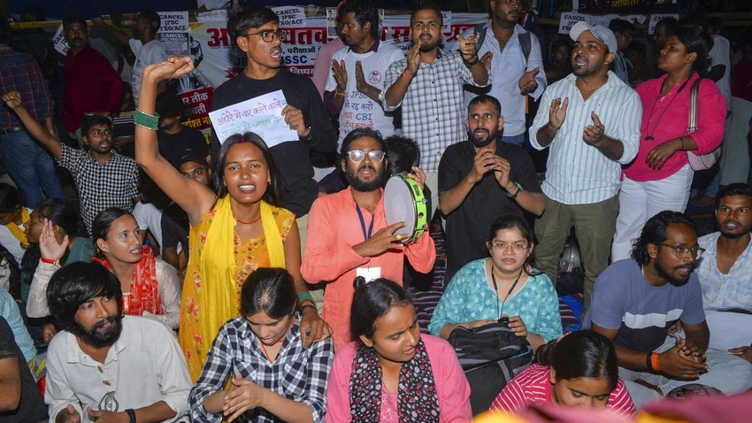 Jharkhand Students' Protest Enters Day 20 Amid Health Concerns for Hunger Striker