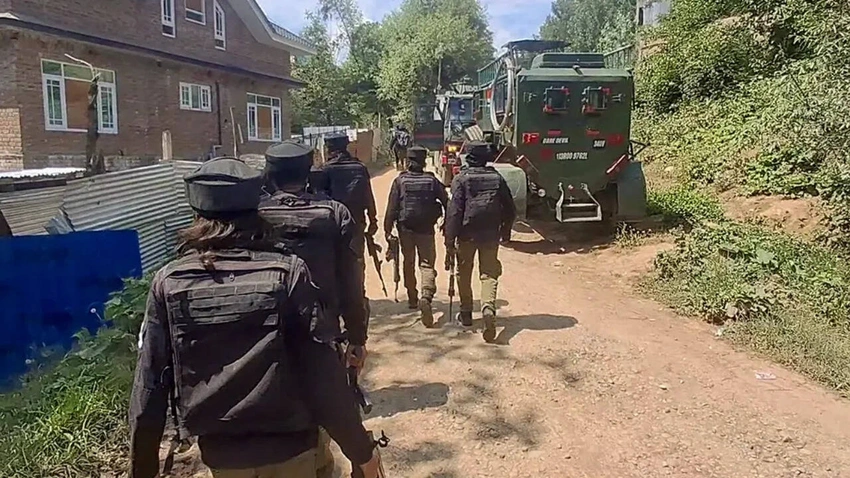 J&K: Pika Gun Ammo Seized in Poonch; Rajouri Hunt for Terror Suspects!