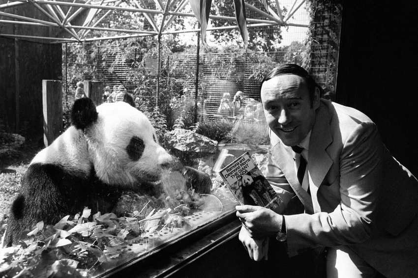 Desmond Morris, 98, Creator of The Naked Ape, Dies