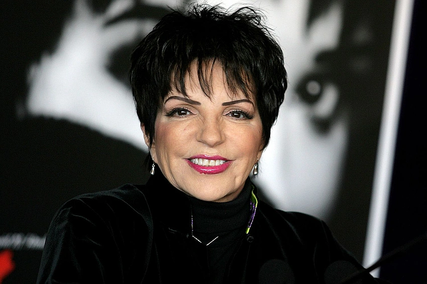 Liza Minnelli Says Oscars Forced Wheelchair at 2022 Ceremony